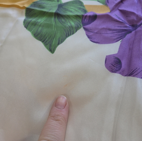 Vintage Golden Camel 100% Silk Square Scarf 34x34 inches Purple Lily Floral - Picture 9 of 9